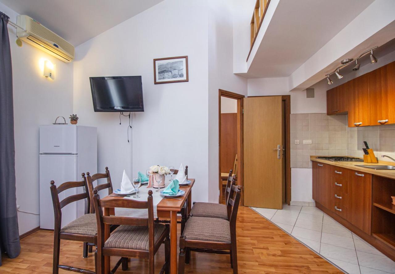 Apartments Branka Makarska Esterno foto